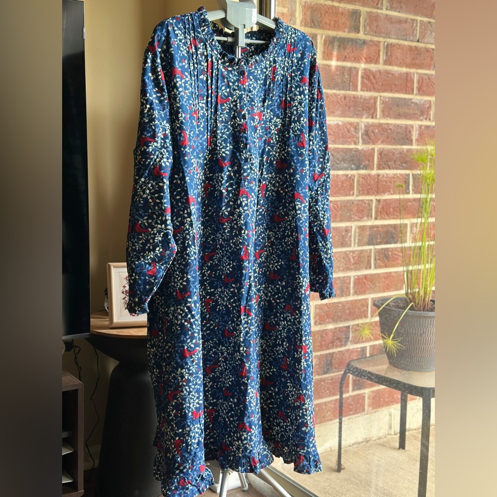 Only Necessities Navy Floral Dress